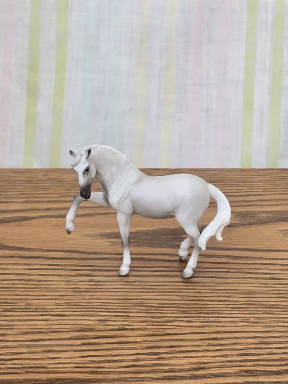 Breyer Stablemates 6039 Light Gray Alabaster Andalusian Stallion